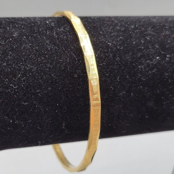Vintage Monet Gold Tone Bangle Bracelet Brushed Textured Scalloped Design - Picture 2 of 8